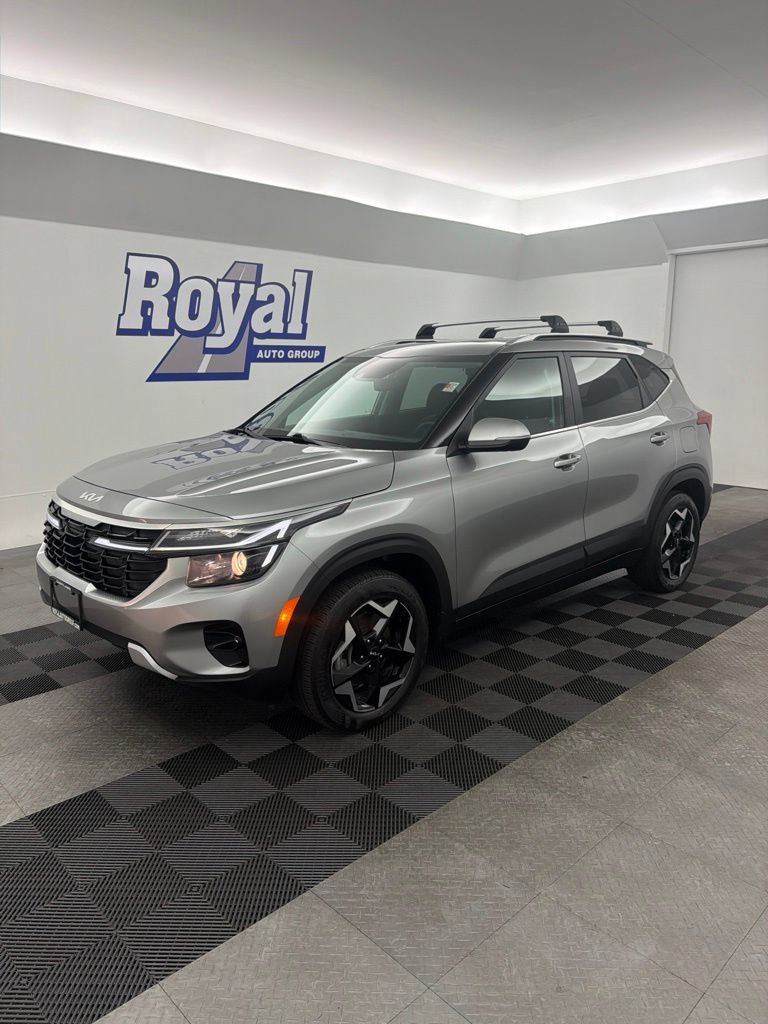 Used 2024 Kia Seltos EX SUV