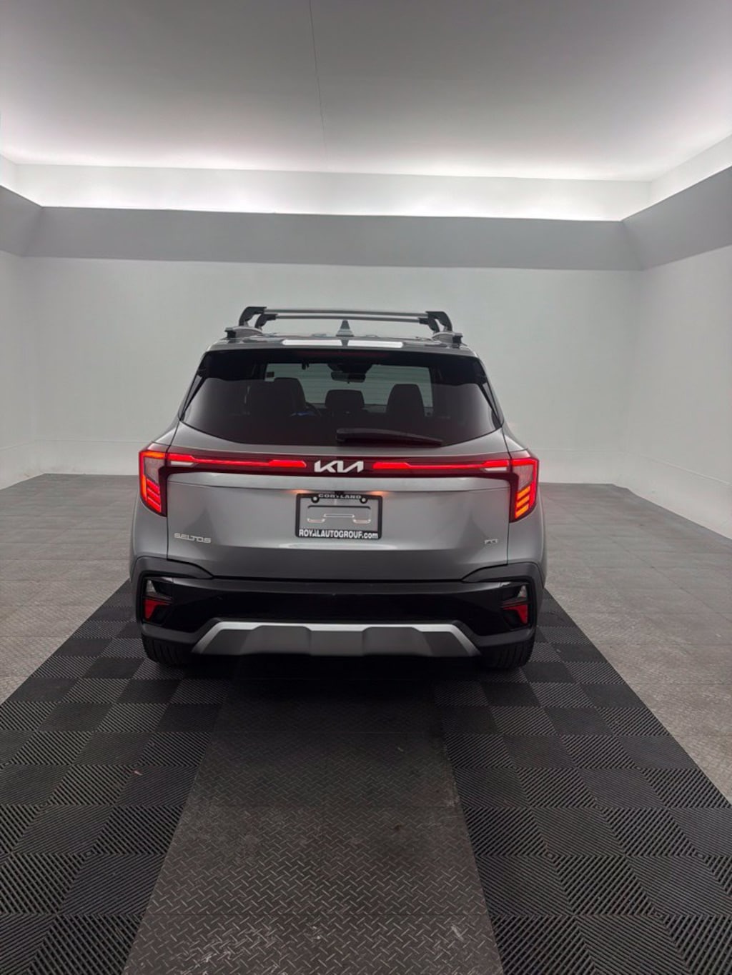 Used 2024 Kia Seltos EX SUV