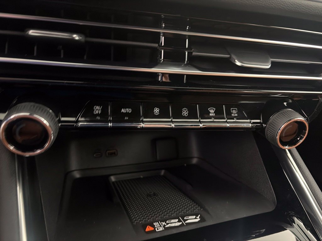 2027 Chevrolet Traverse Z71 - Photo 23