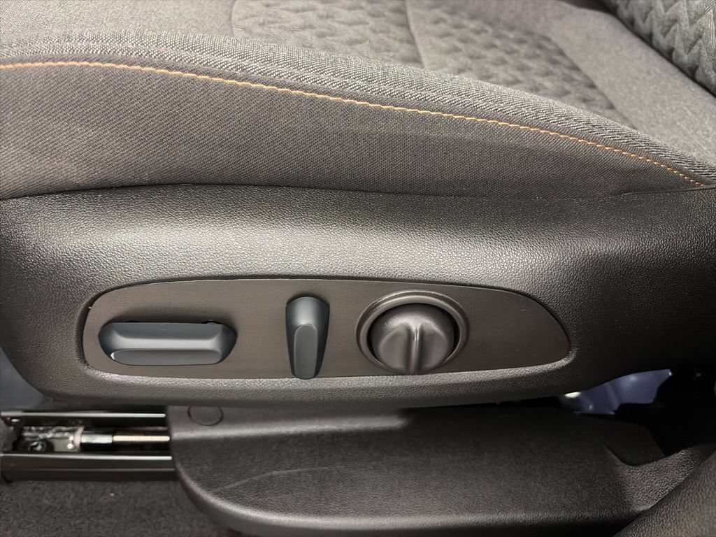 2023 Chevrolet Equinox LT - Photo 13