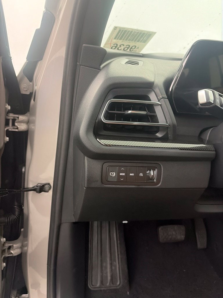 2027 Chevrolet Traverse Z71 - Photo 14