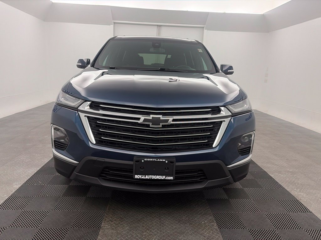 Used 2023 Chevrolet Traverse LT Cloth SUV