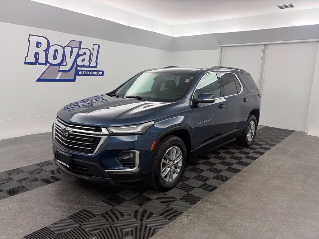 Used 2023 Chevrolet Traverse LT Cloth SUV