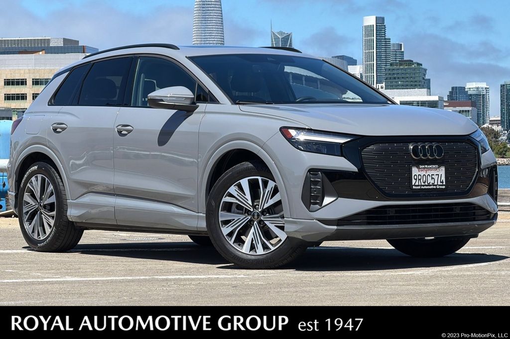 2025 Audi Q4 e-tron Premium Plus