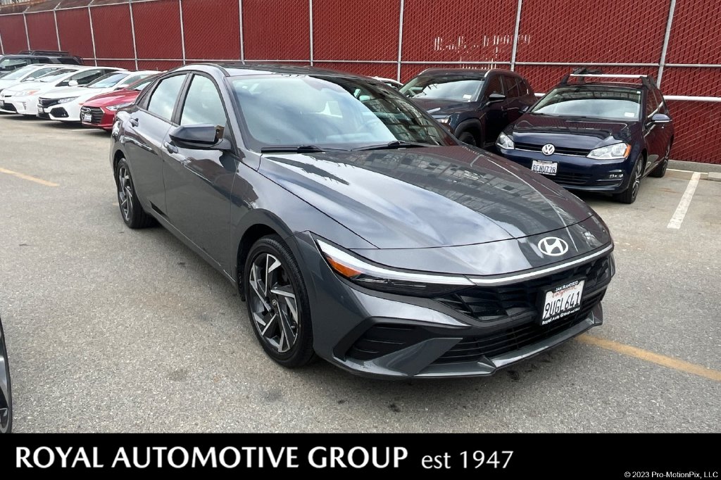 2025 Hyundai Elantra Blue