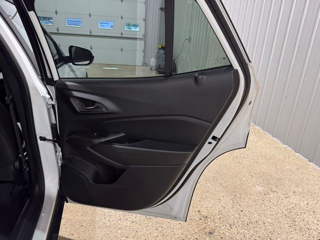 2025 Chevrolet Trax LT - Photo 25