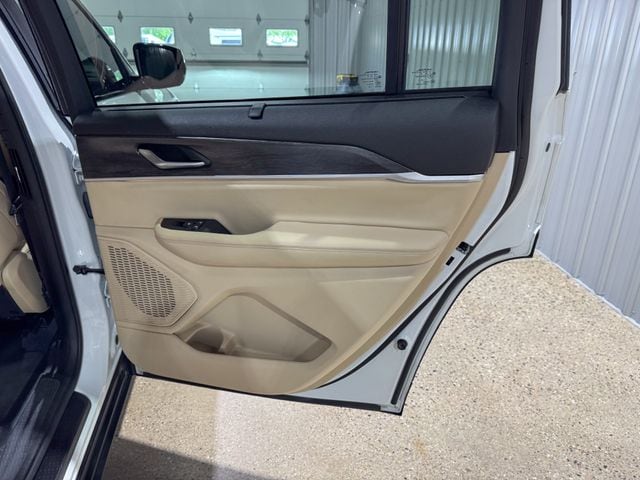 2023 Jeep Grand Cherokee L Limited - Photo 28