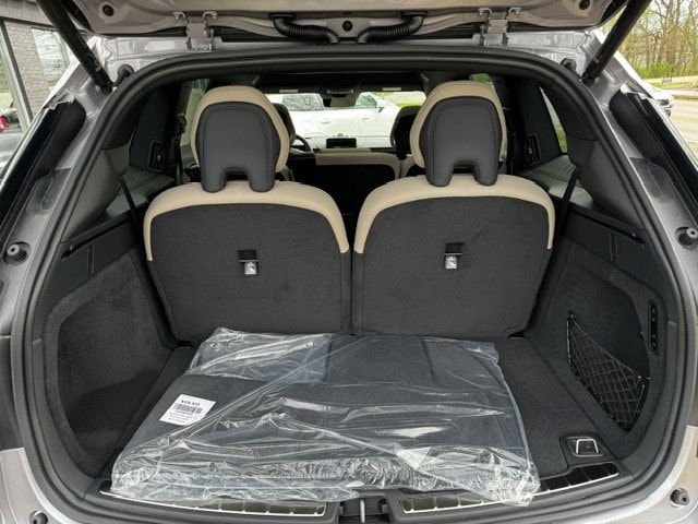 2026 Volvo EX90 Ultra - Photo 18
