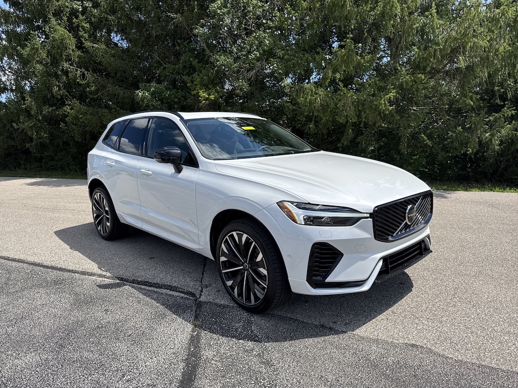 New 2026 Volvo XC60 plug-in hybrid T8 Ultra SUV