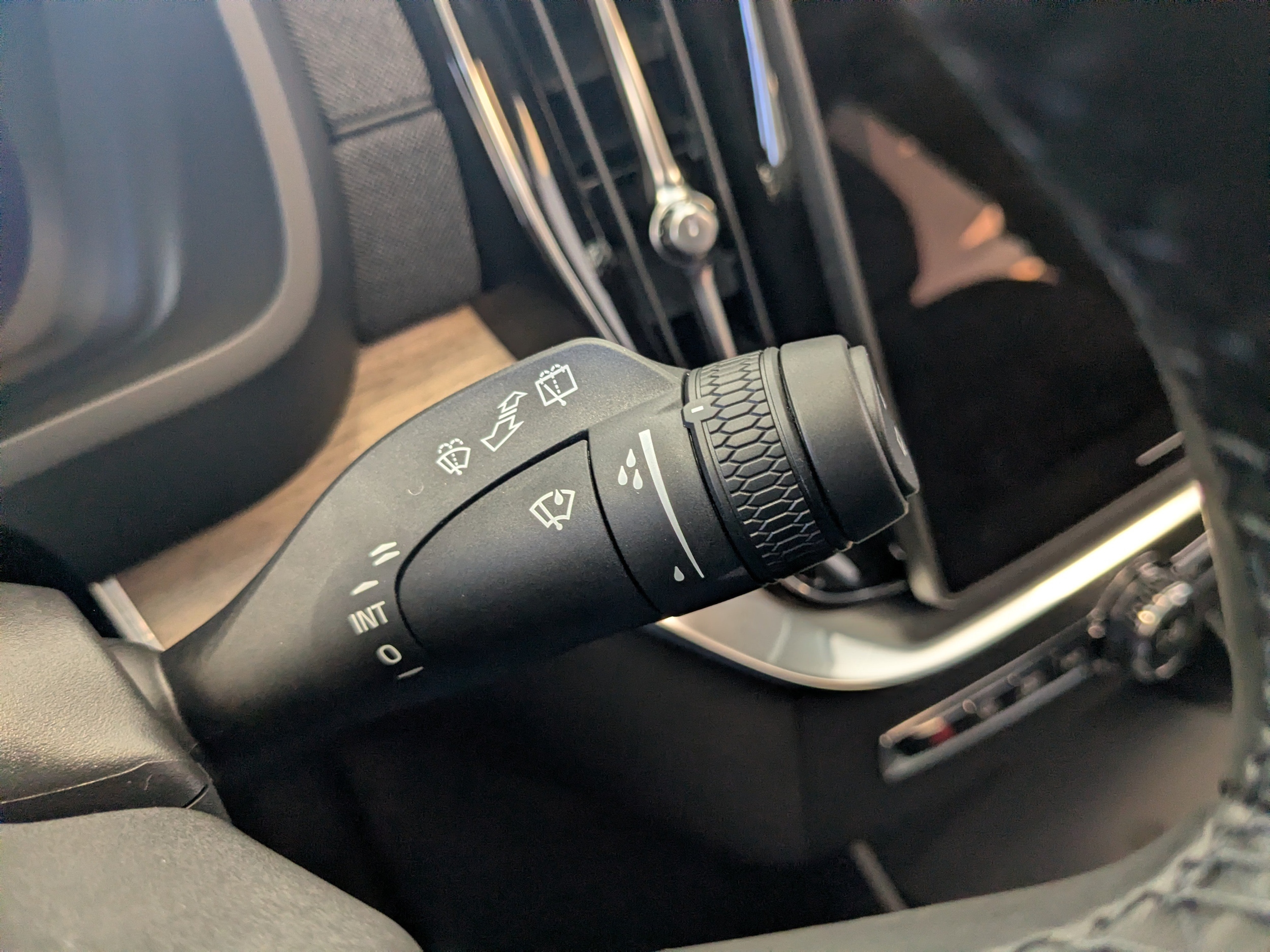 2026 Volvo XC90 Plus - Photo 36