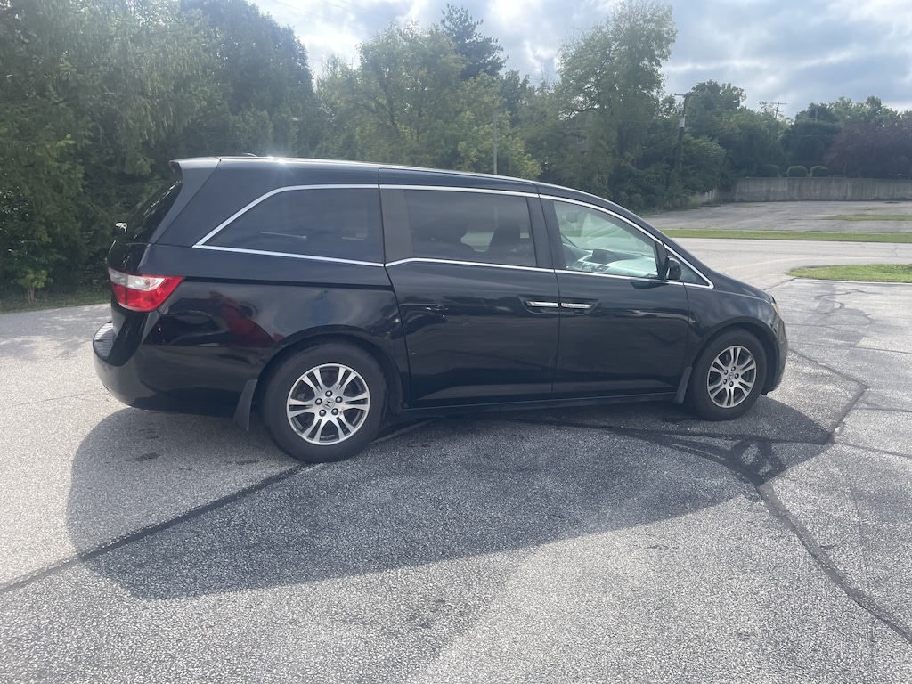 Used 2011 Honda Odyssey EX-L Van