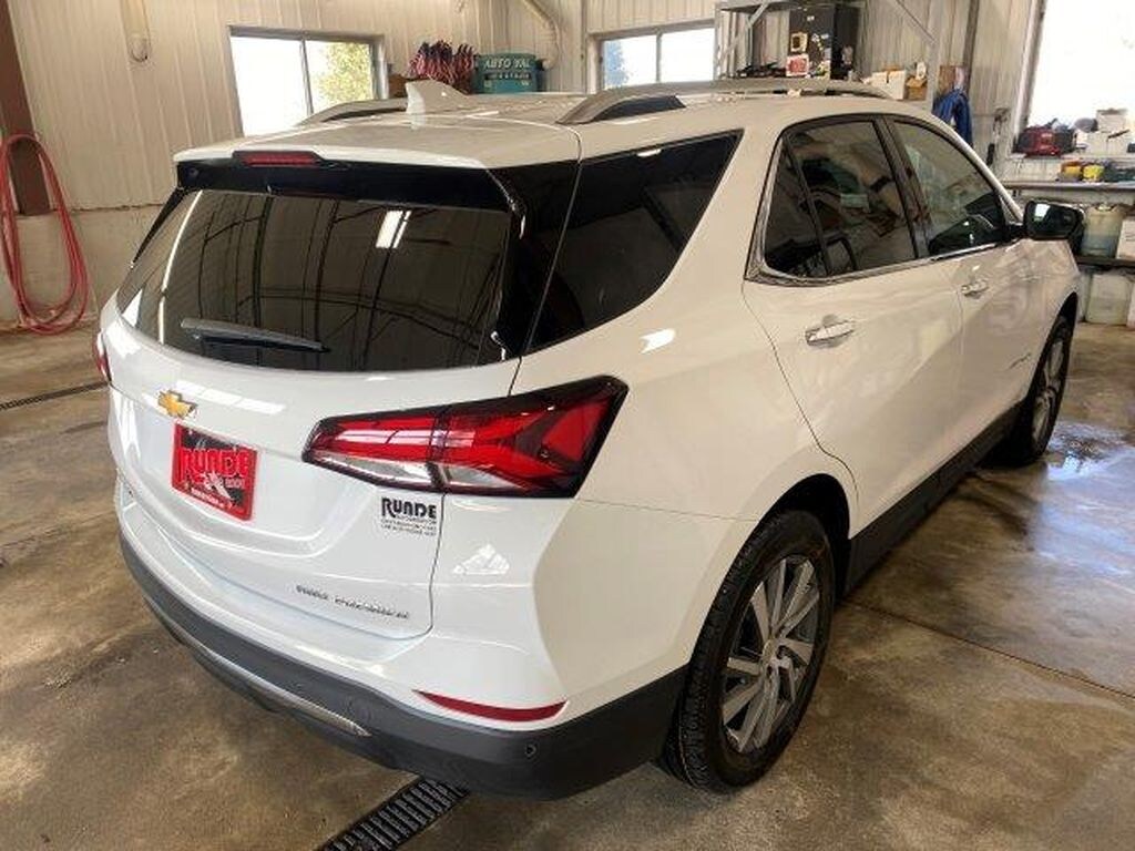 Used 2024 Chevrolet Equinox Premier Sport Utility