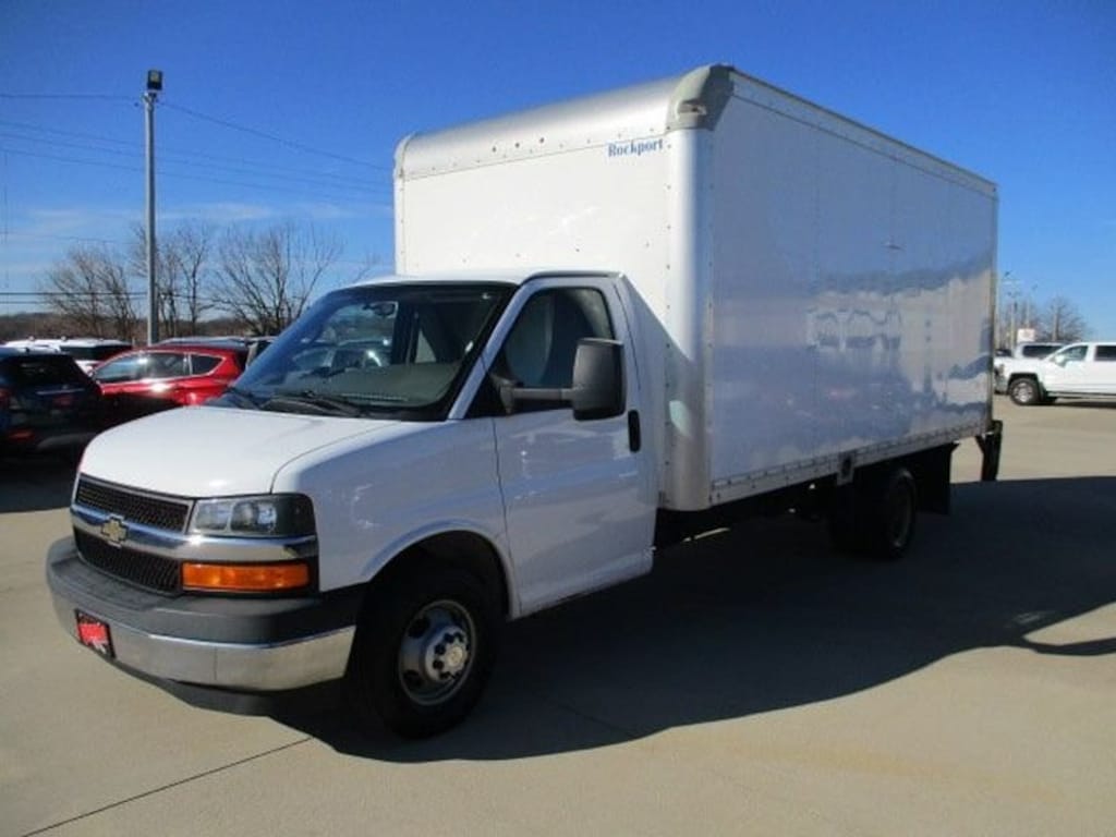 Used 2017 Chevrolet Express 4500 Series Chassis