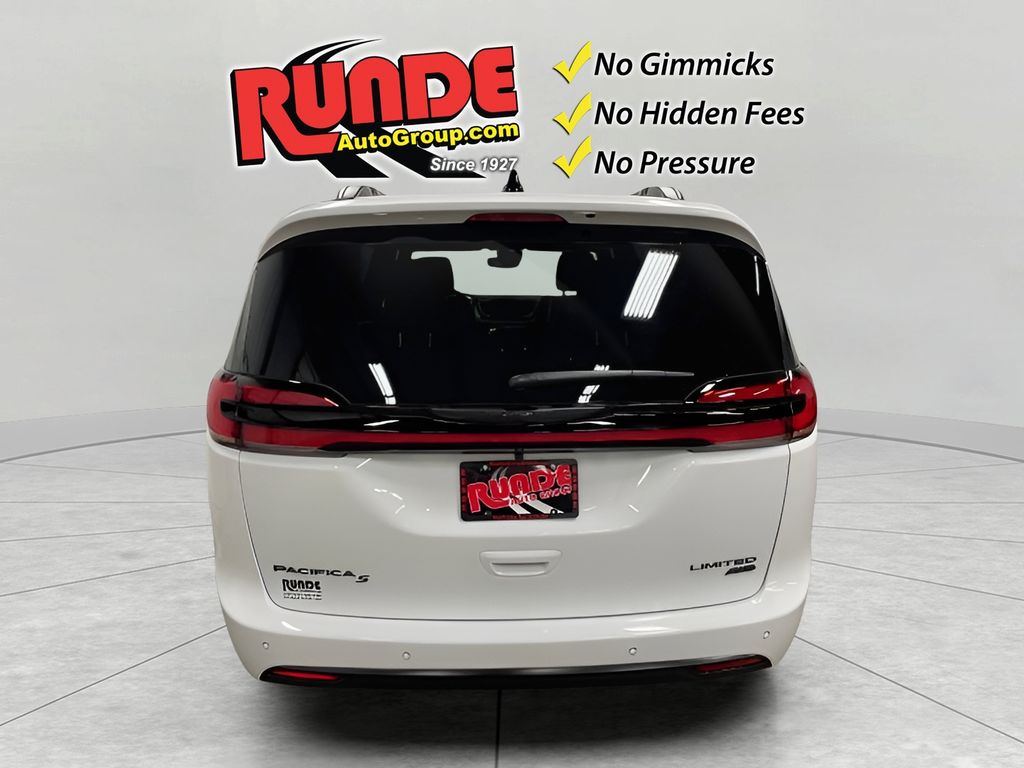 2026 Chrysler Pacifica Limited - Photo 6