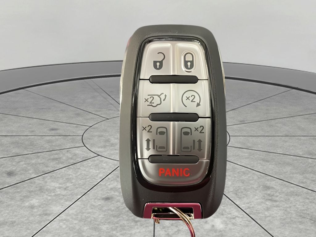 2026 Chrysler Pacifica Limited - Photo 17