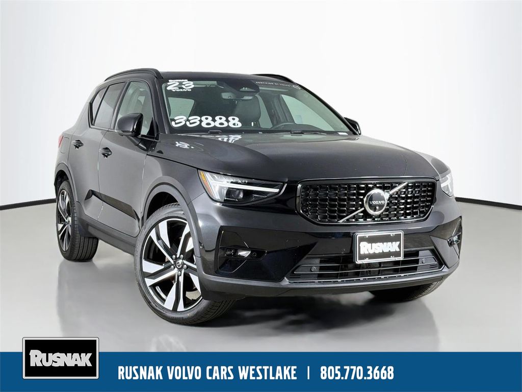 2023 Volvo XC40 Ultimate