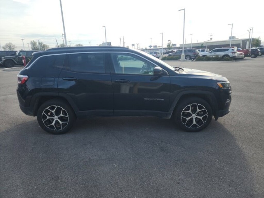 Used 2024 Jeep Compass Limited SUV