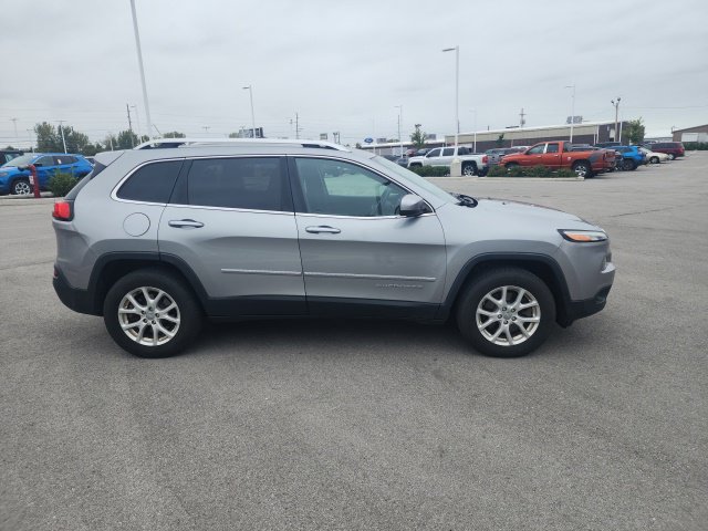 Used 2014 Jeep Cherokee Latitude with VIN 1C4PJMCBXEW166725 for sale in Greenfield, IN