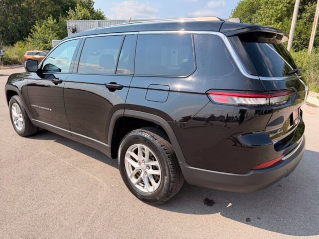 Used 2022 Jeep Grand Cherokee L Laredo SUV