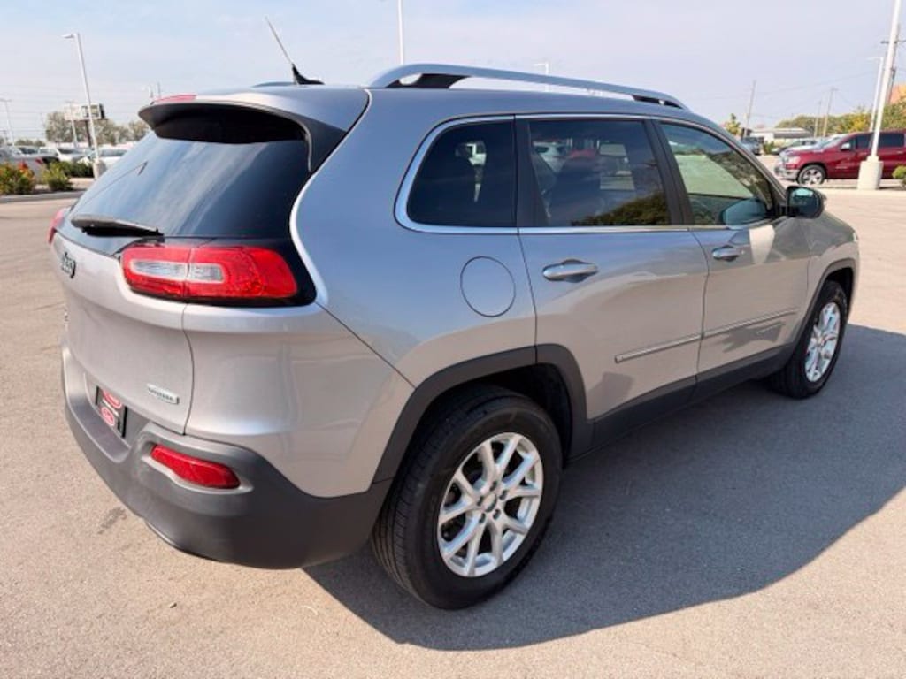 Used 2014 Jeep Cherokee Latitude 4x4 SUV