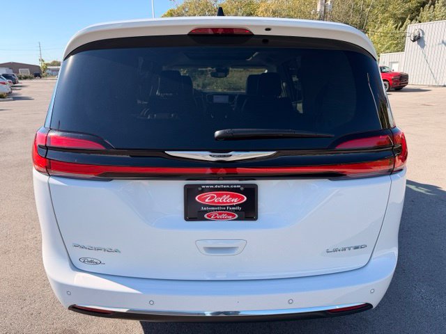 Certified 2024 Chrysler Pacifica Limited Van Passenger Van