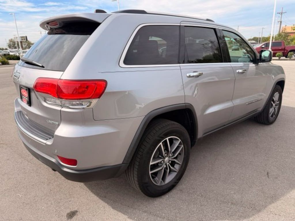 Used 2017 Jeep Grand Cherokee Limited 4x4 SUV