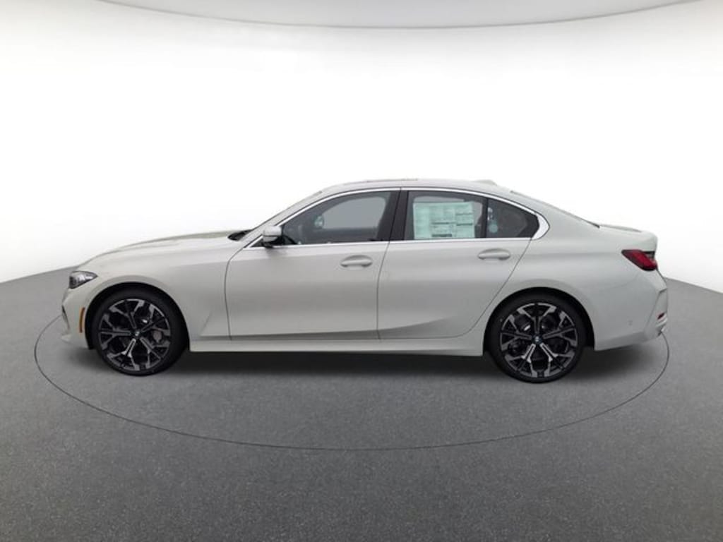 New 2026 BMW 330i xDrive Sedan