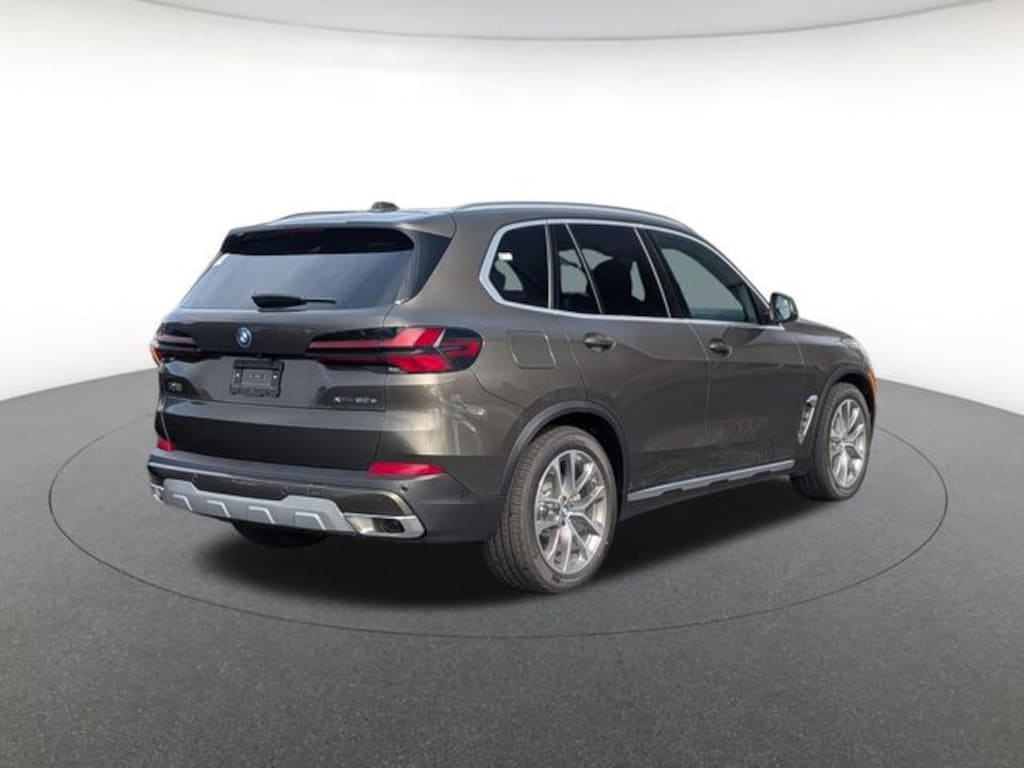 New 2026 BMW X5 PHEV xDrive50e SUV