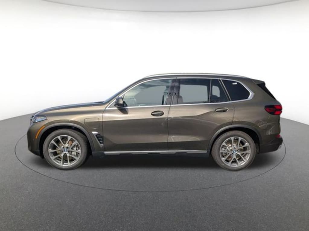 New 2026 BMW X5 PHEV xDrive50e SUV