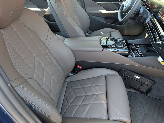 2026 BMW 5 Series 530i - Photo 18