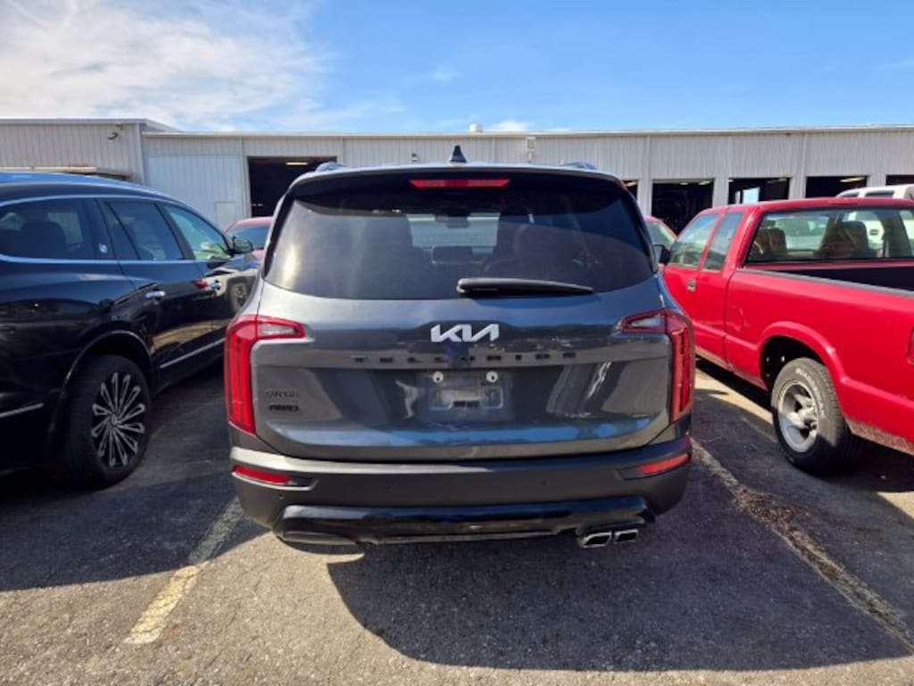 Used 2022 Kia Telluride SX