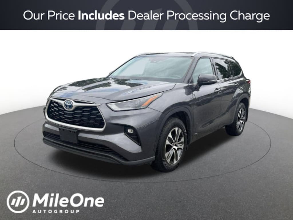 Used 2022 Toyota Highlander Hybrid XLE SUV