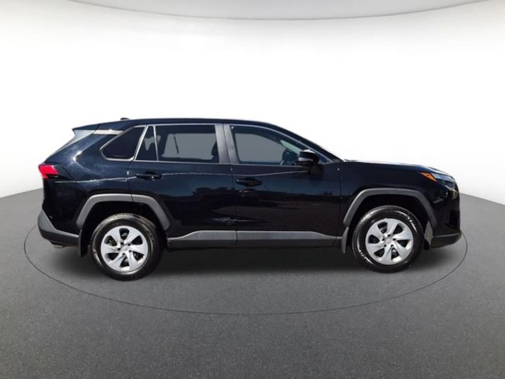 Used 2024 Toyota RAV4 LE SUV