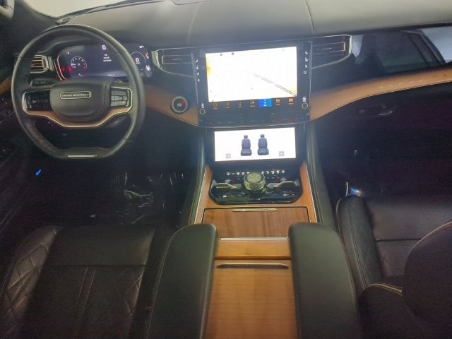 2024 Jeep Grand Wagoneer L Series III - Photo 11