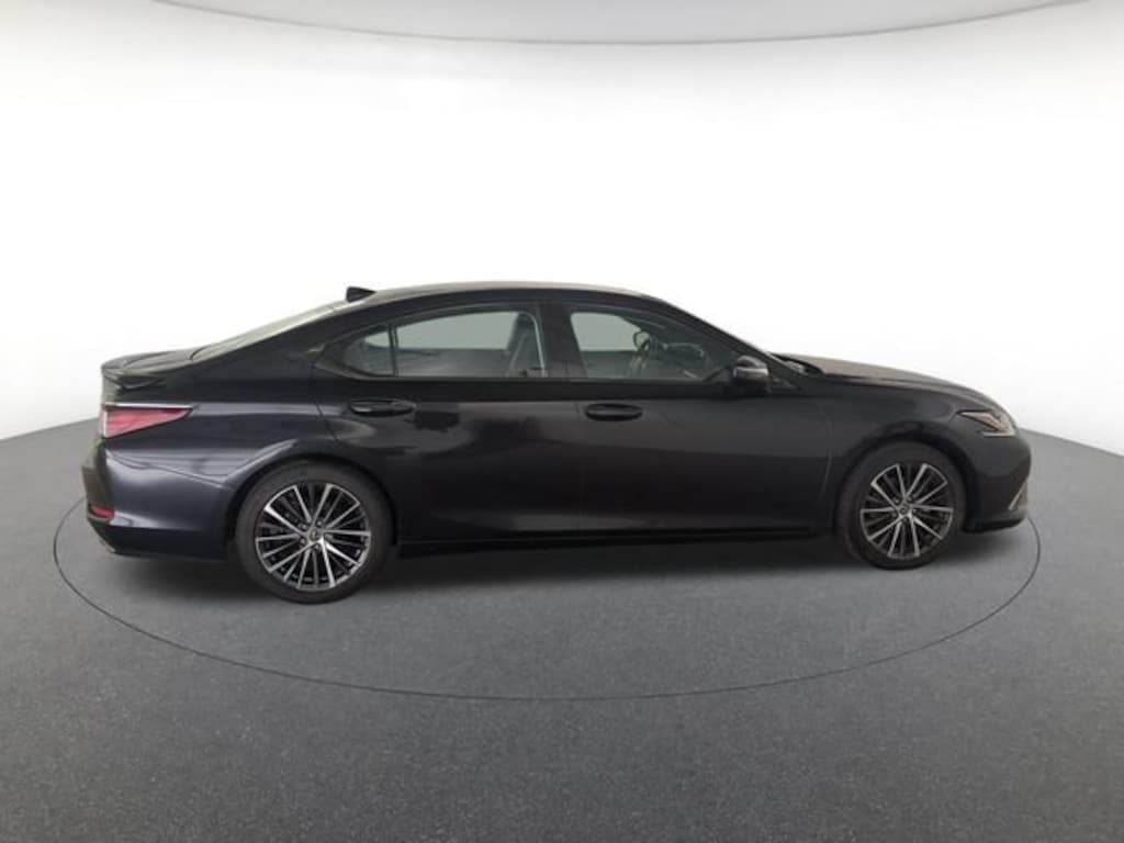 Used 2025 Lexus ES 350 Sedan