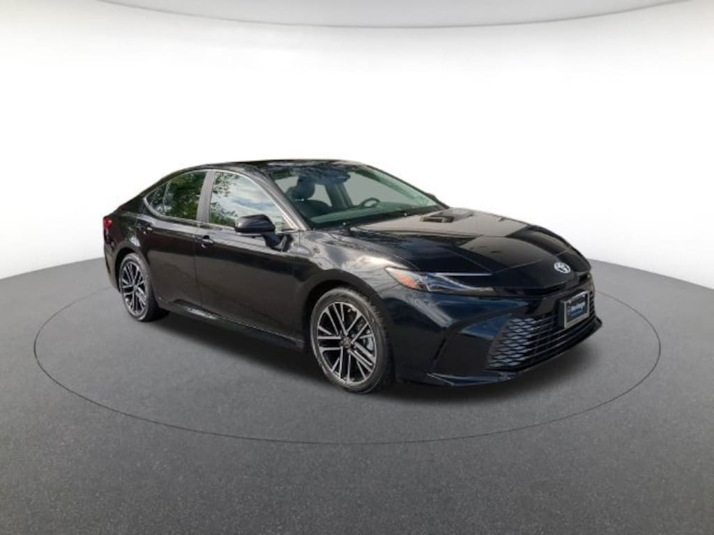 Used 2025 Toyota Camry XLE Sedan