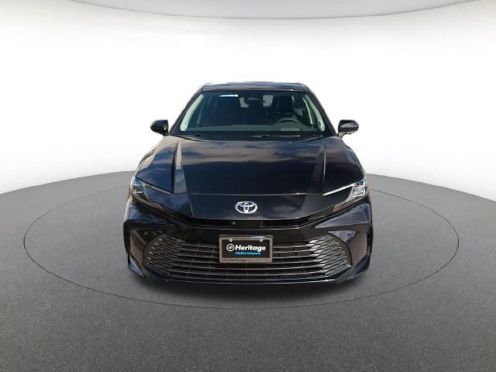 Used 2025 Toyota Camry XLE Sedan