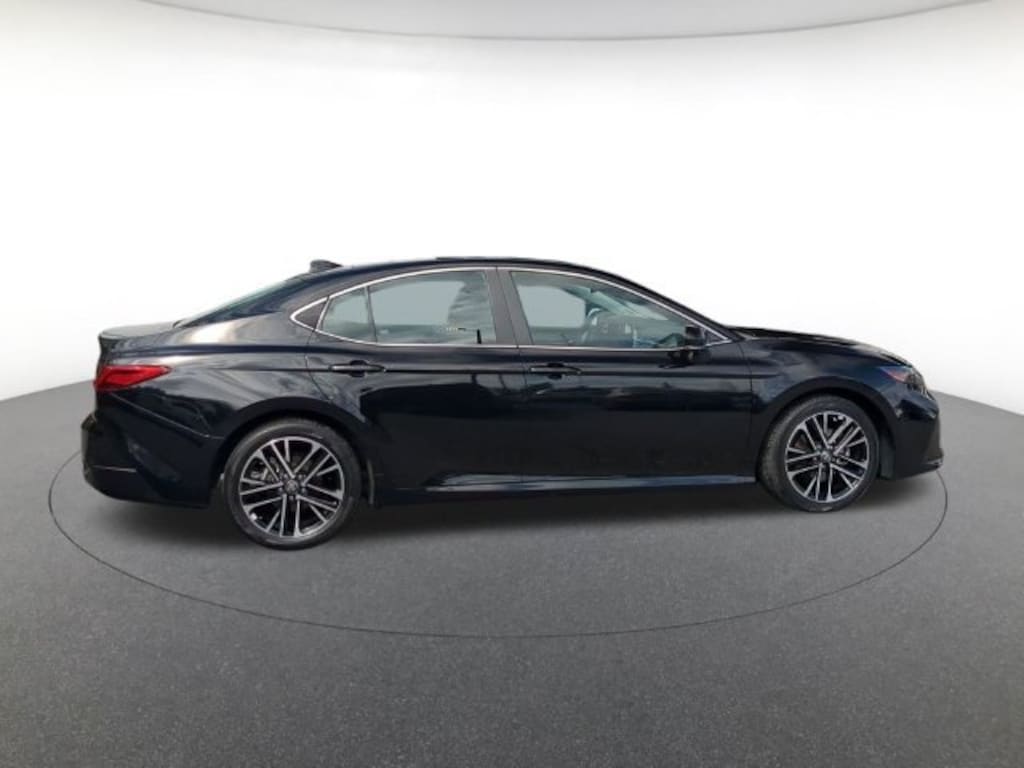 Used 2025 Toyota Camry XLE Sedan