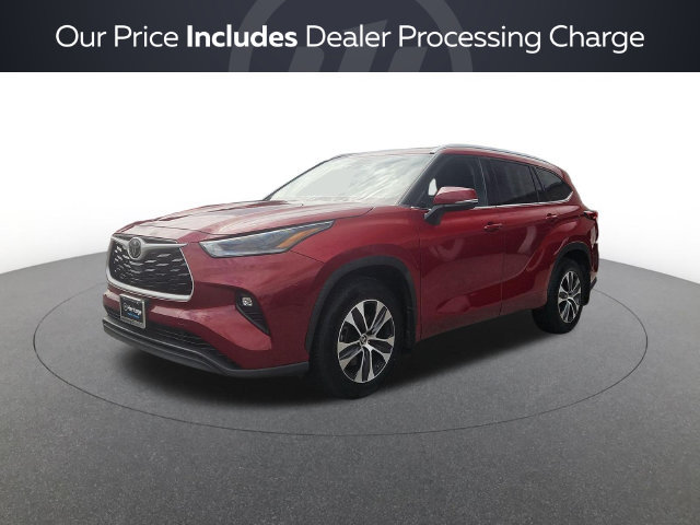 Used 2021 Toyota Highlander XLE Sport Utility