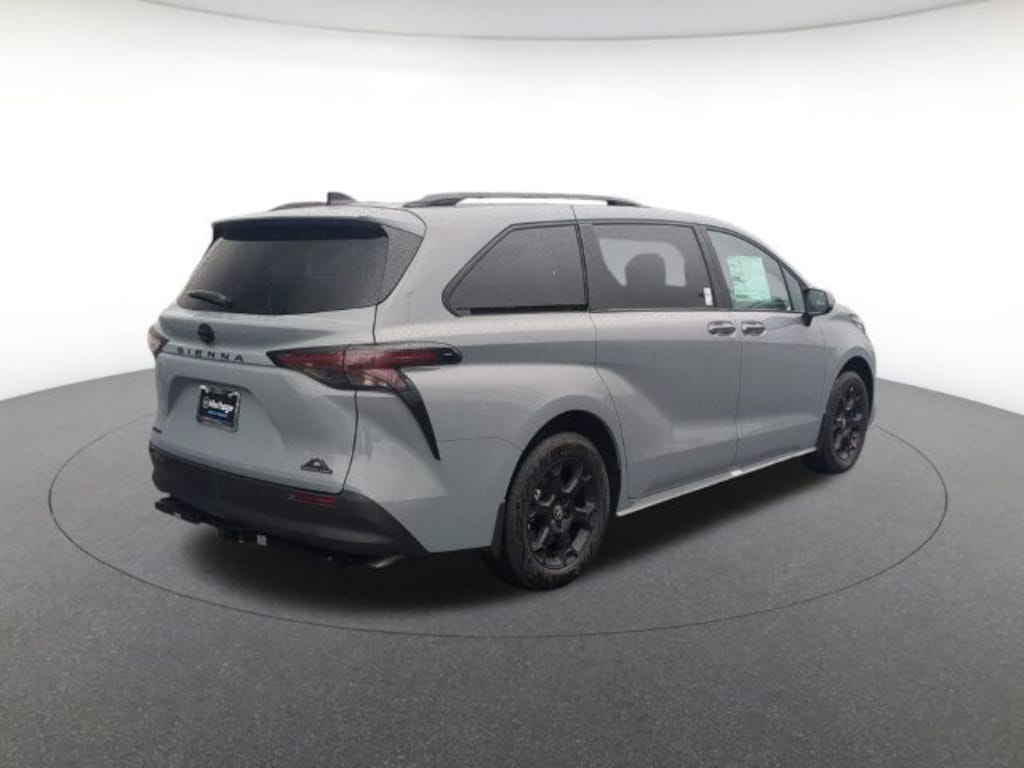 New 2026 Toyota Sienna Woodland Edition Van Passenger Van
