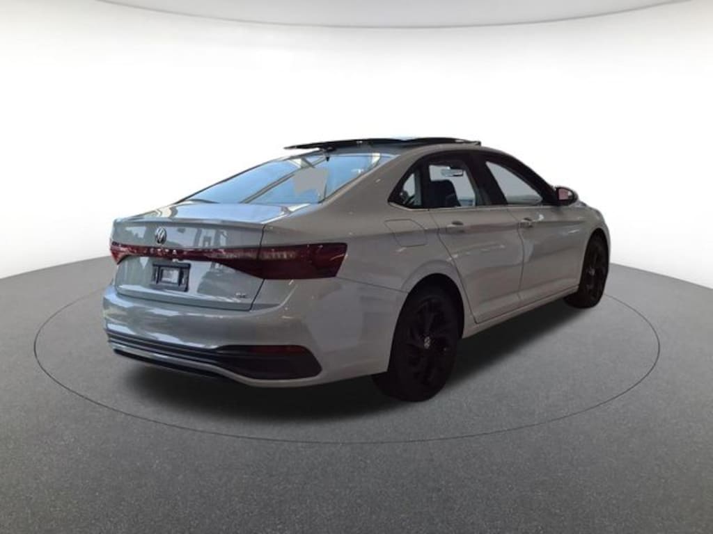 New 2027 Volkswagen Jetta 1.5T SE Sedan