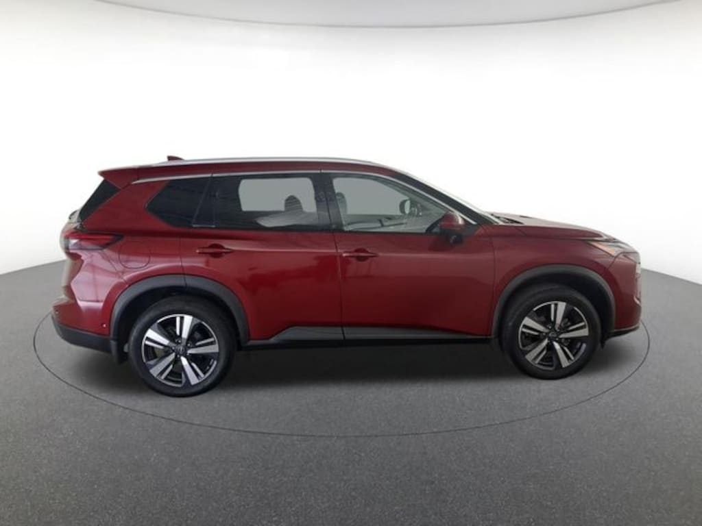Used 2024 Nissan Rogue SL SUV