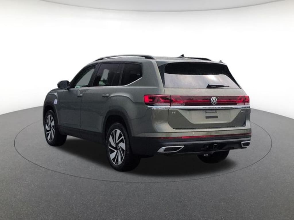 New 2026 Volkswagen Atlas SE w/Technology SUV