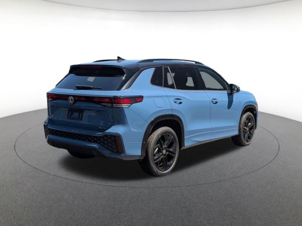New 2026 Volkswagen Tiguan SE R-Line Black SUV