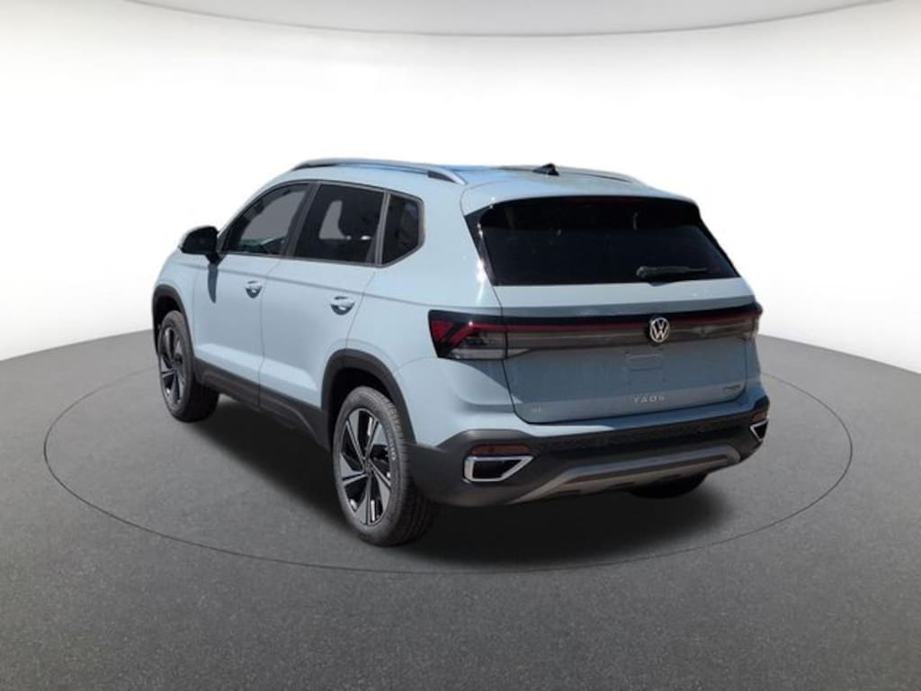 New 2026 Volkswagen Taos 1.5T SE SUV