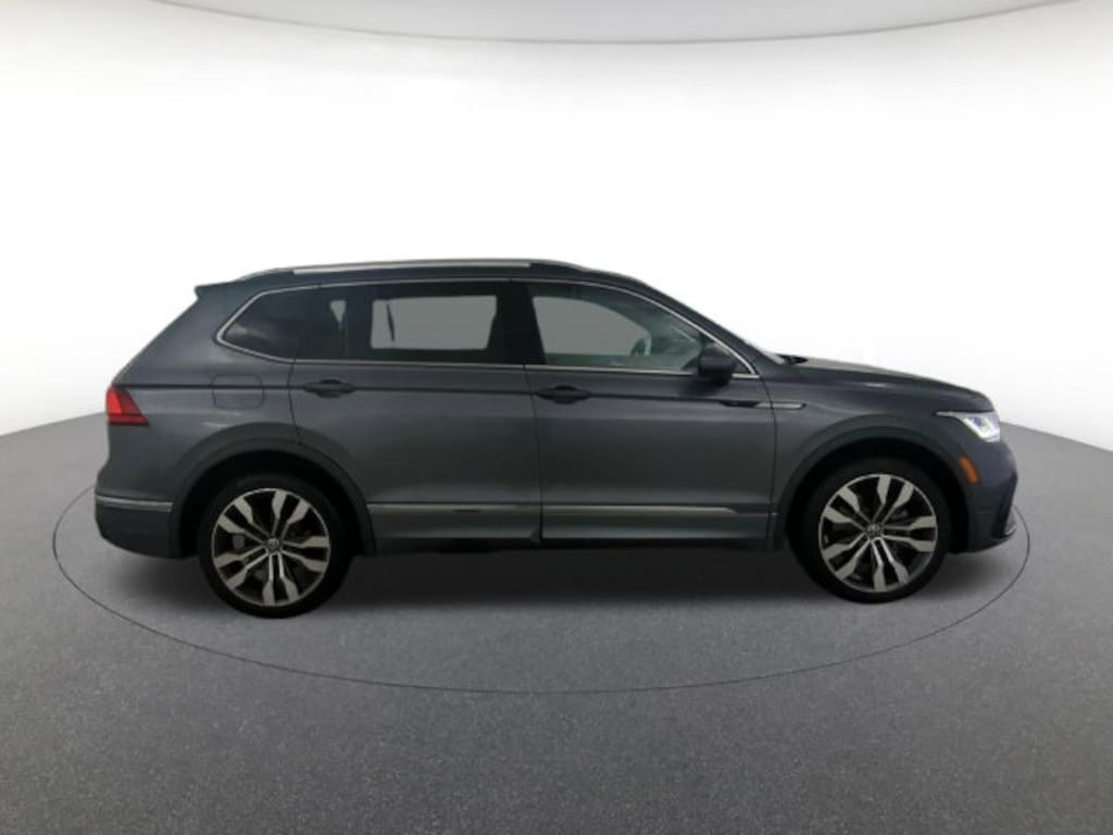 Used 2022 Volkswagen Tiguan 2.0T SEL R-Line SUV