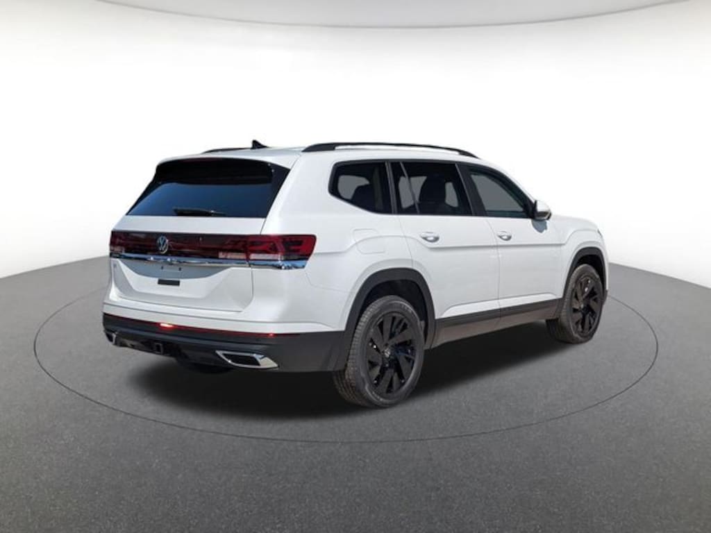 New 2026 Volkswagen Atlas SE w/Technology SUV