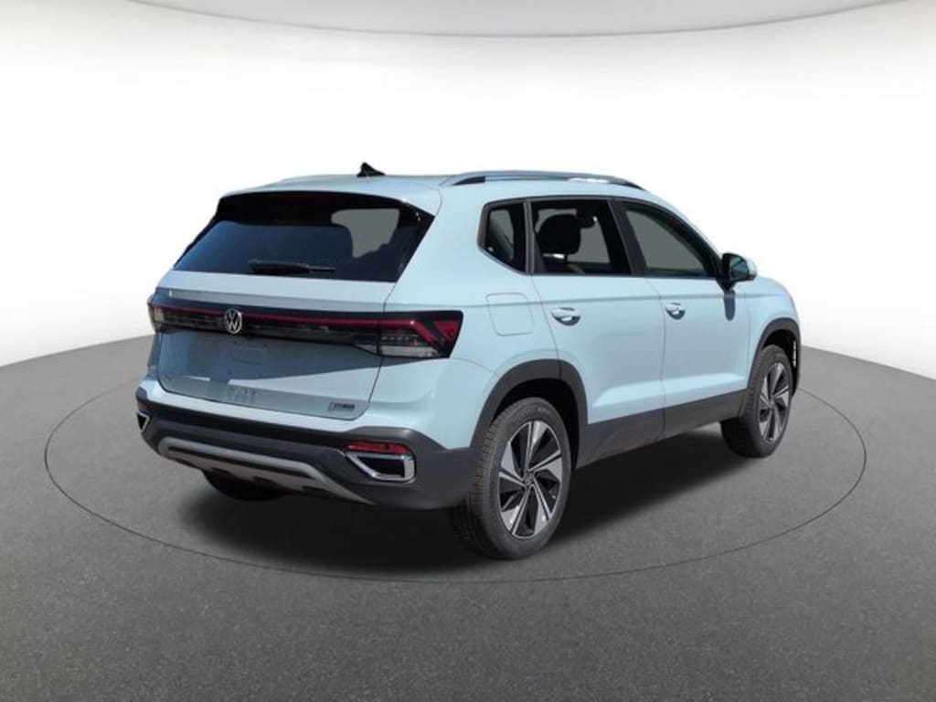 New 2026 Volkswagen Taos 1.5T SE SUV
