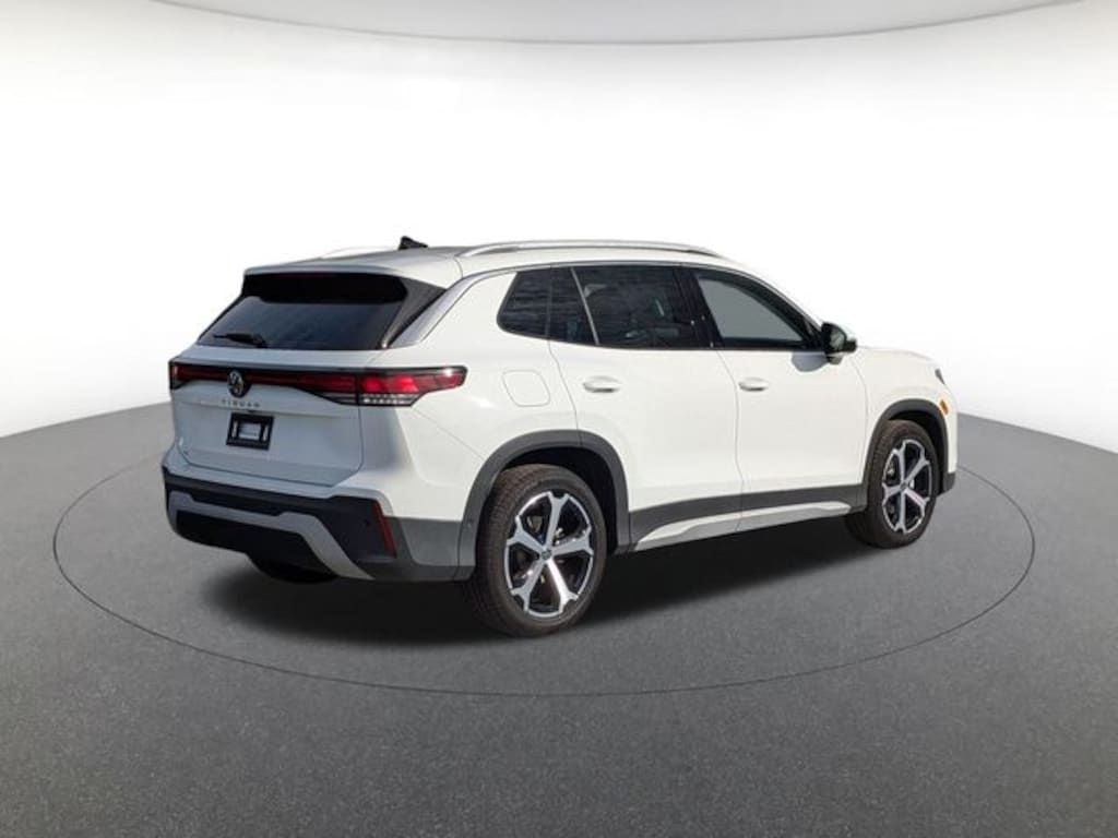 New 2026 Volkswagen Tiguan SE SUV