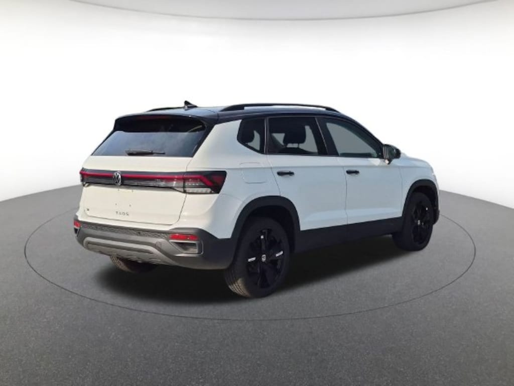 New 2027 Volkswagen Taos 1.5T SE Black SUV